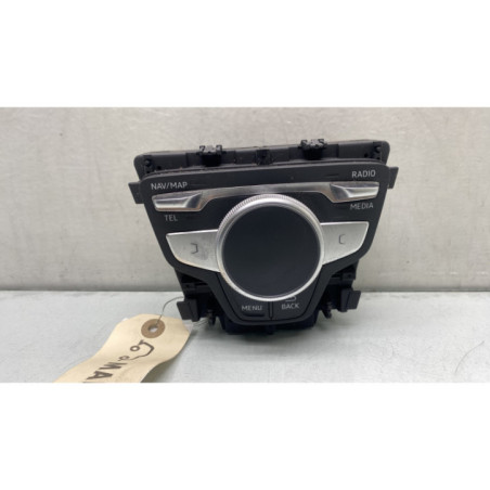 Commande GPS AUDI A4 4 Photo n°1