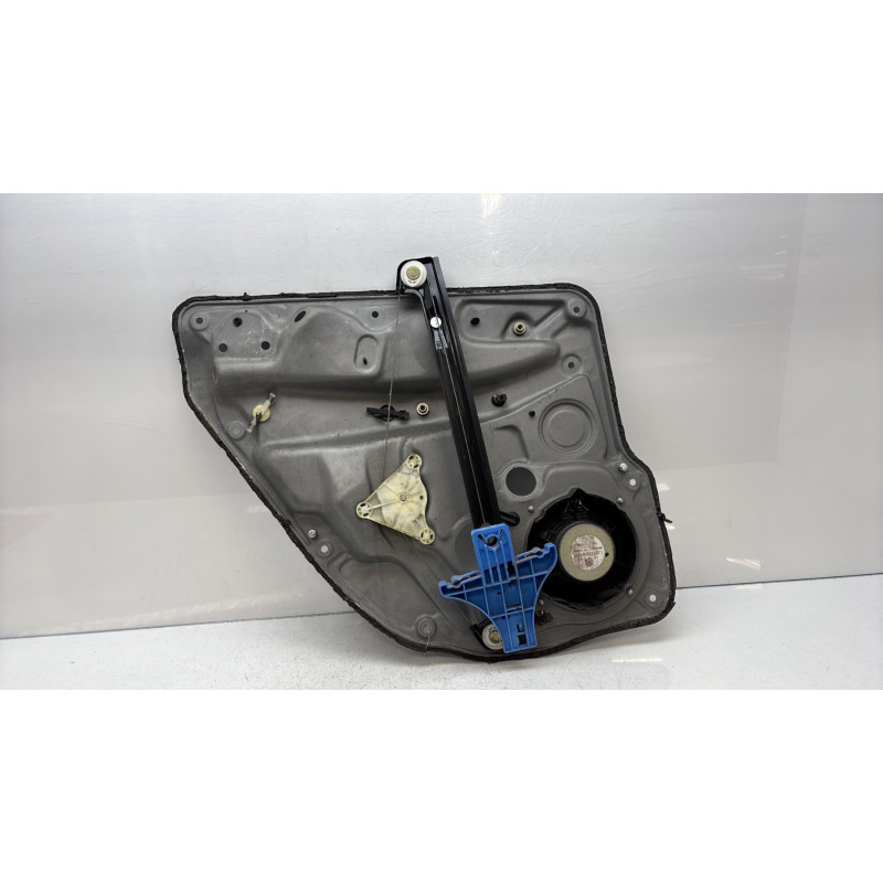 Leve vitre electrique arriere droit VOLKSWAGEN GOLF 4 Photo n°6
