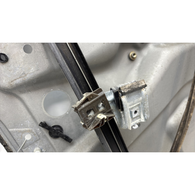 Leve vitre electrique avant droit VOLKSWAGEN GOLF 4 Photo n°7
