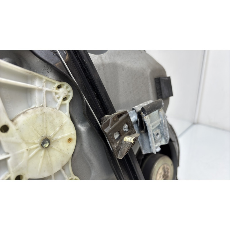 Leve vitre electrique avant droit VOLKSWAGEN GOLF 4 Photo n°8
