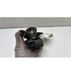 Bouton de coffre RENAULT CLIO 2 CAMPUS