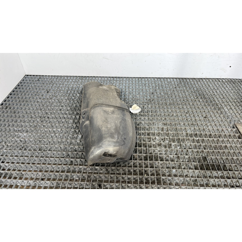 Pare boue arriere droit RENAULT CLIO 2 CAMPUS Photo n°3