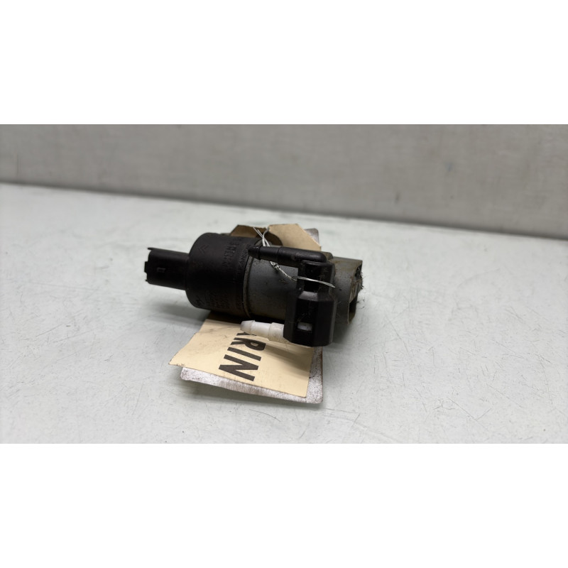 Pompe lave glace avant RENAULT CLIO 2 CAMPUS Photo n°1