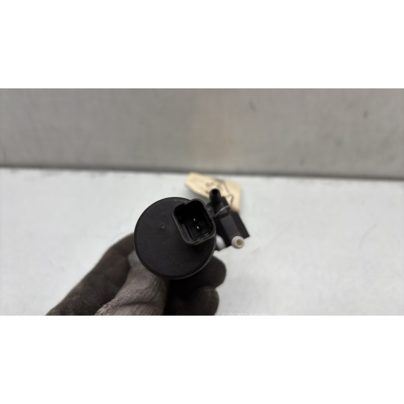 Pompe lave glace avant RENAULT CLIO 2 CAMPUS Photo n°3