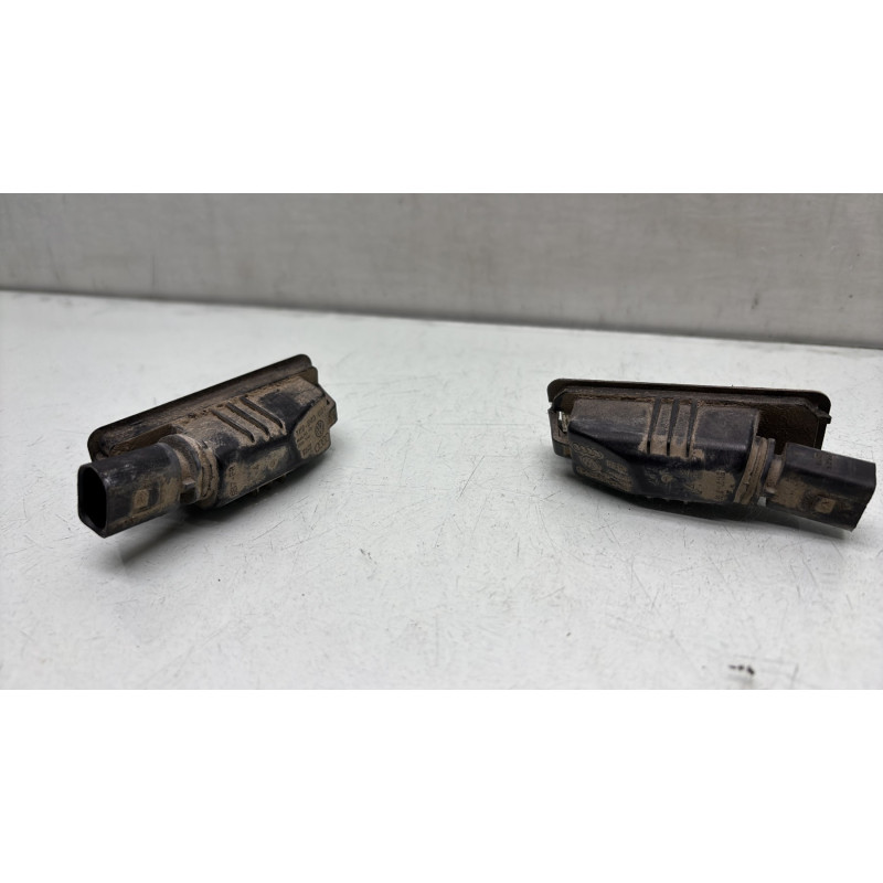 Eclairage de plaque SEAT TOLEDO 4 Photo n°1