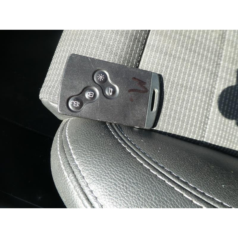 Porte avant gauche RENAULT MEGANE 3 Photo n°8