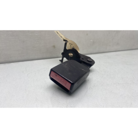 Attache ceinture arriere droit RENAULT MEGANE 3 Photo n°1