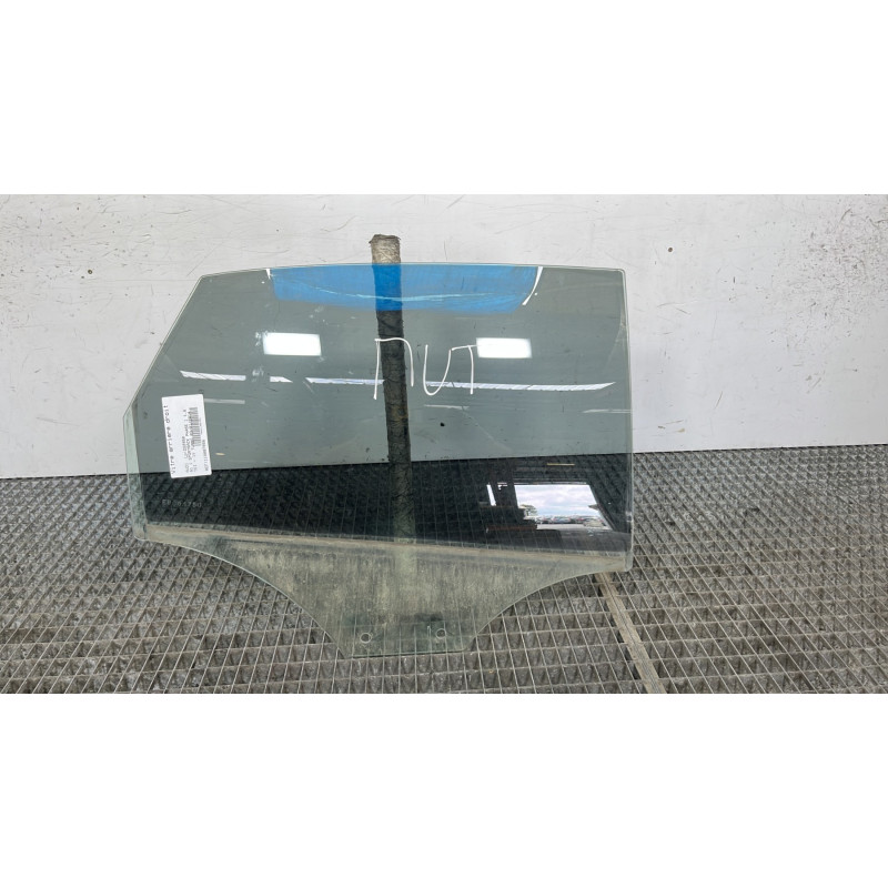 Vitre arriere droit AUDI A1 1 Photo n°1