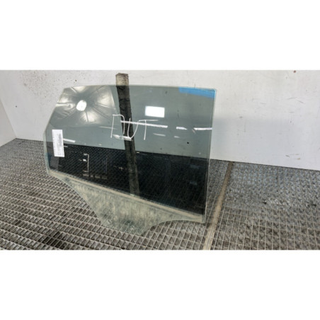 Vitre arriere droit AUDI A1 1