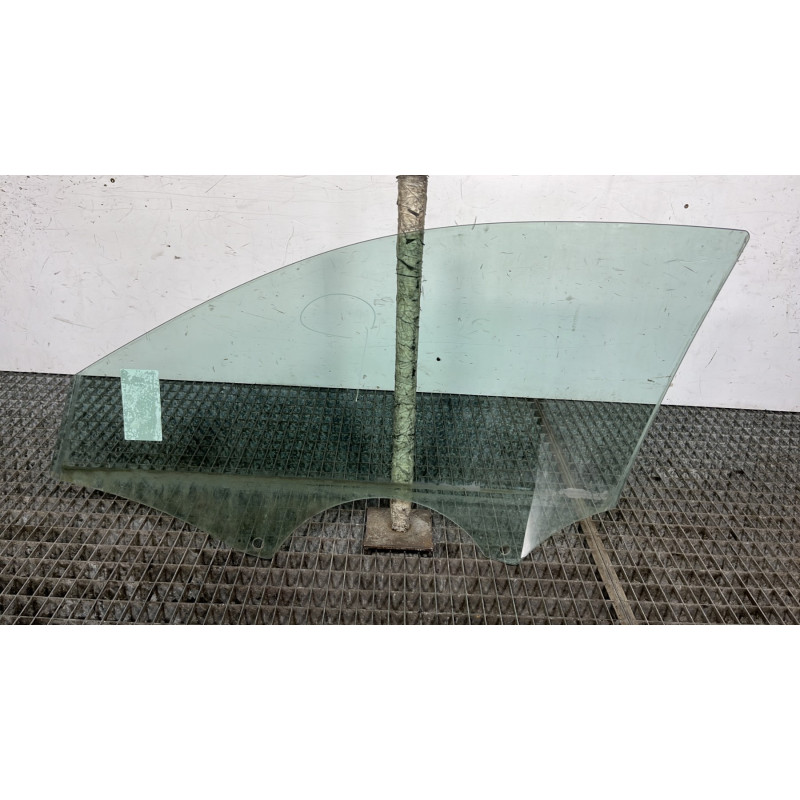 Vitre avant droit AUDI A1 1 Photo n°4