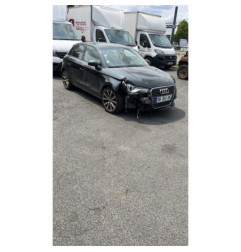 Attache ceinture avant gauche AUDI A1 1