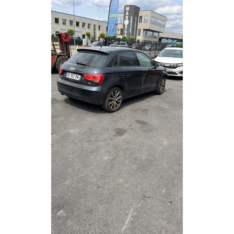 Volant AUDI A1 1 Photo n°7