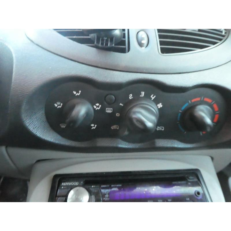 Etrier avant gauche (freinage) RENAULT TWINGO 2 Photo n°4