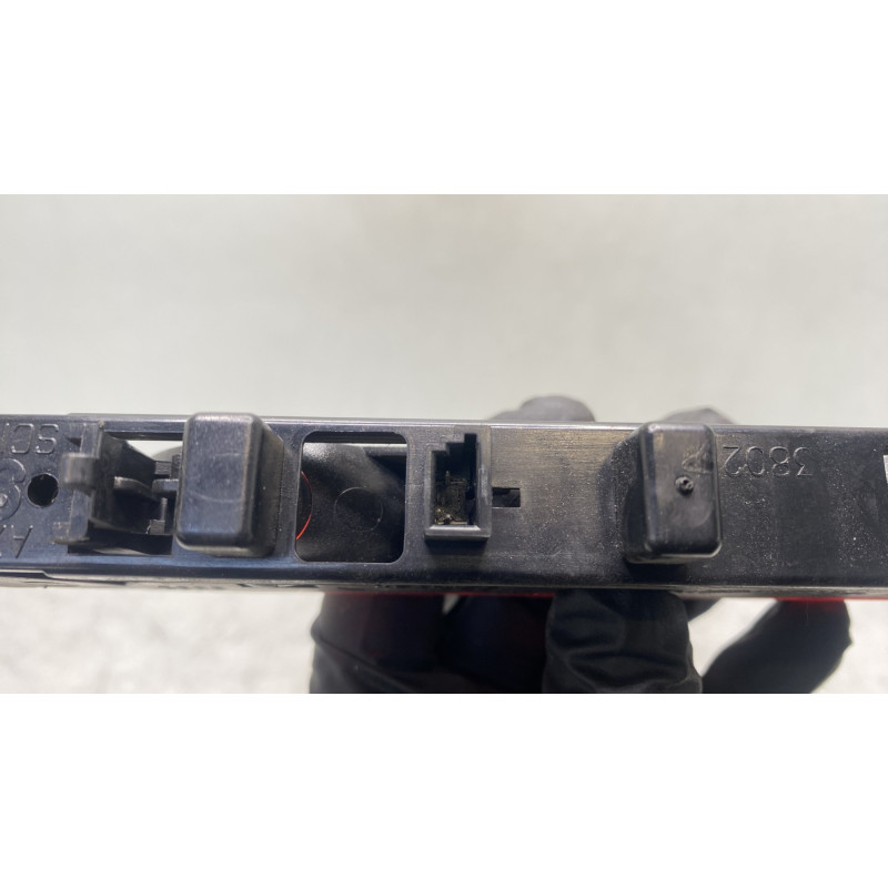Feu arriere stop central CITROEN XSARA PICASSO Photo n°4