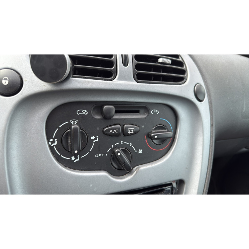 Feu arriere stop central CITROEN XSARA PICASSO Photo n°16