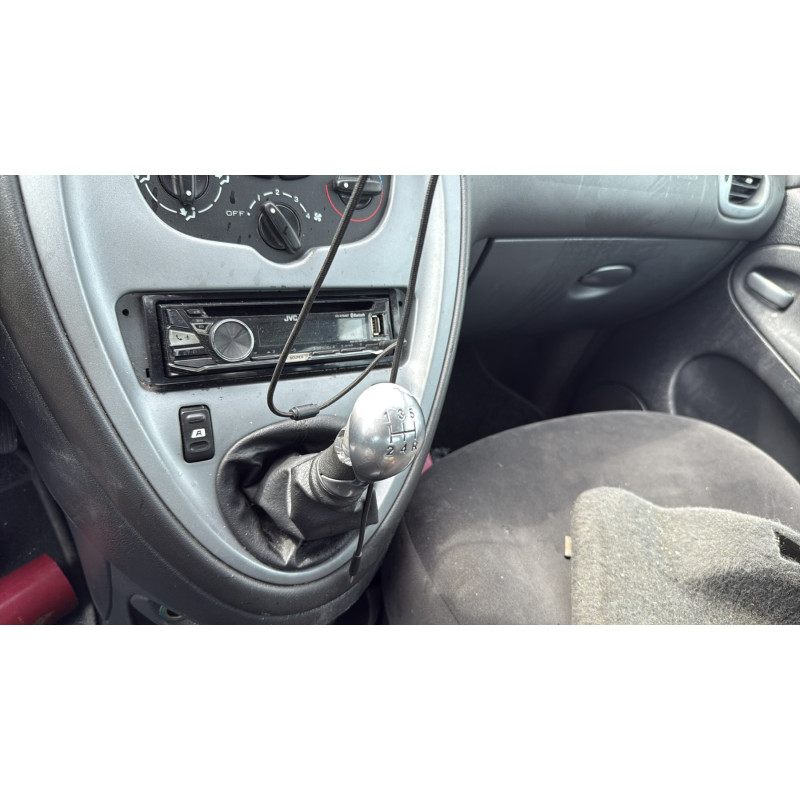 Feu arriere stop central CITROEN XSARA PICASSO Photo n°17