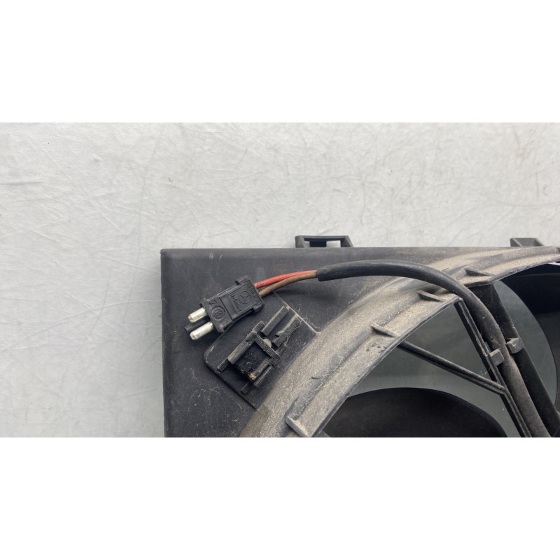 Moto ventilateur radiateur MERCEDES CLASSE A 168 Photo n°3