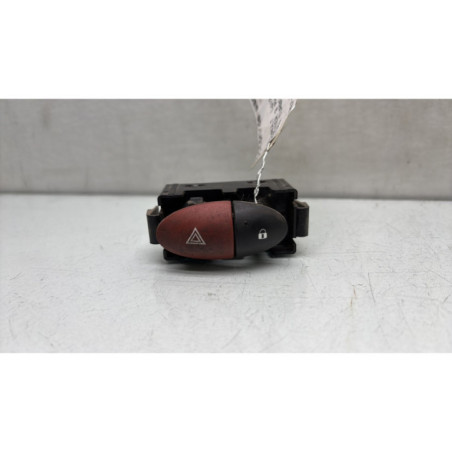 Bouton de warning RENAULT MASTER 3 Photo n°1