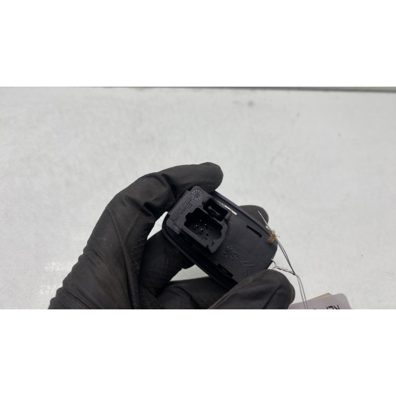 Interrupteur de leve vitre arriere droit CITROEN C5 1 Photo n°3