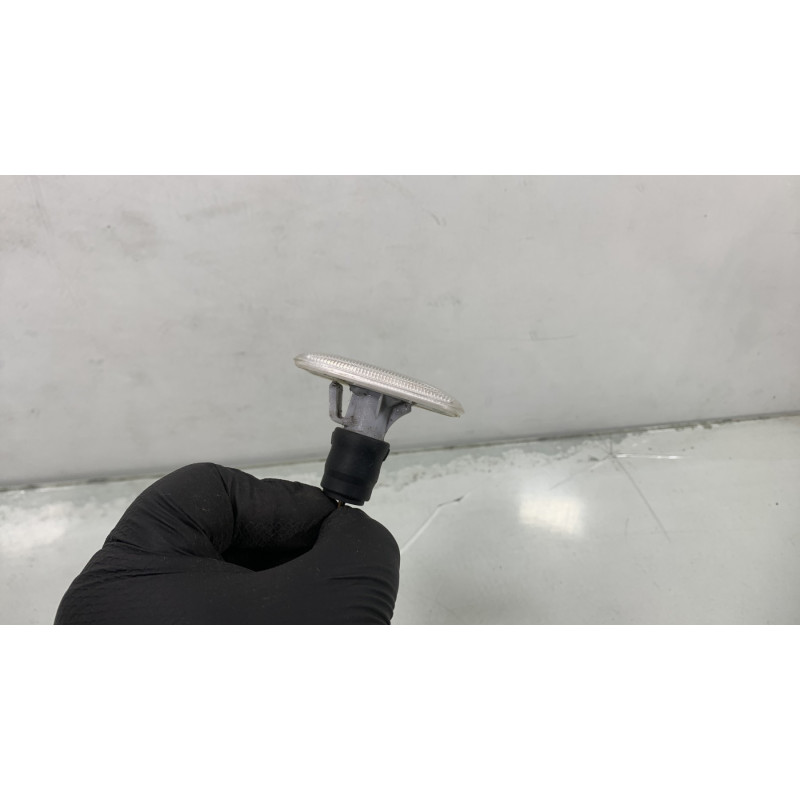 Repetiteur clignotant avant gauche (Feux) AUDI A4 1 Photo n°4