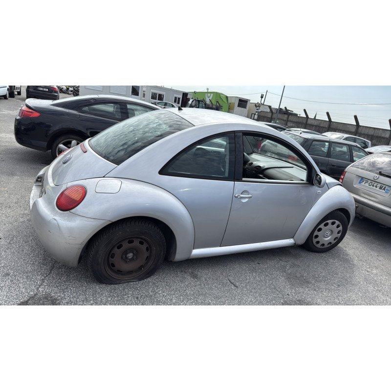 Vitre avant gauche VOLKSWAGEN NEW BEETLE 1 Photo n°11