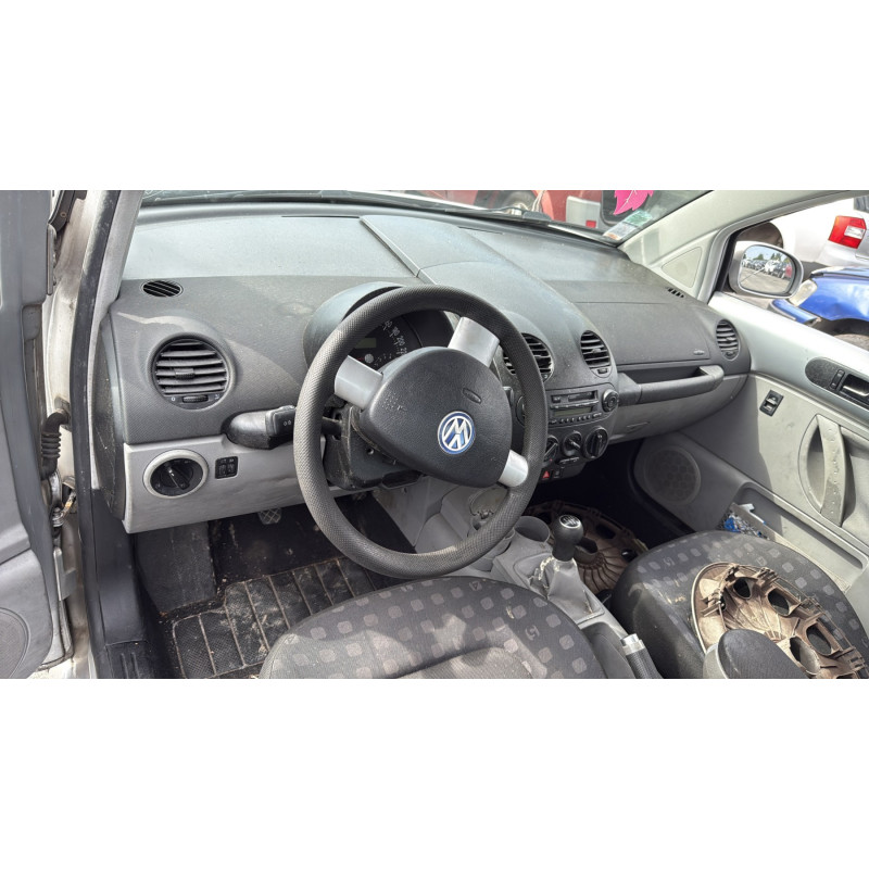 Vitre avant gauche VOLKSWAGEN NEW BEETLE 1 Photo n°15