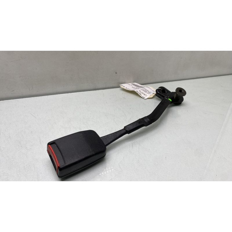Attache ceinture avant gauche VOLKSWAGEN NEW BEETLE 1 Photo n°1