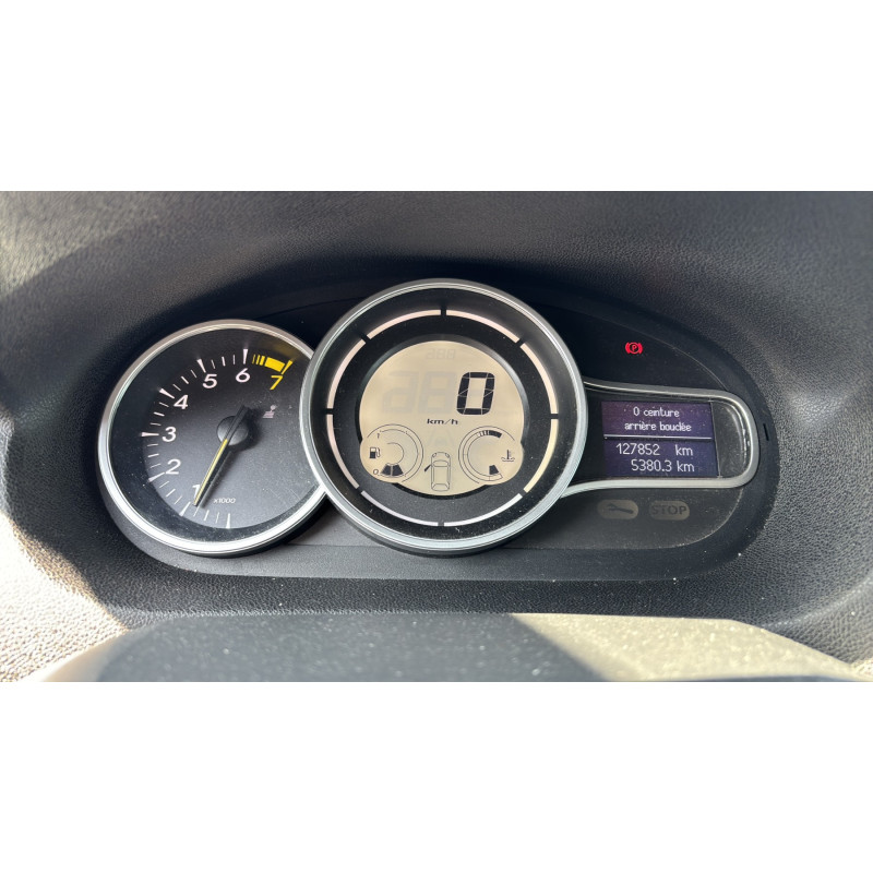 Pare boue arriere droit RENAULT MEGANE 3 Photo n°20
