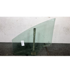 Vitre avant droit PEUGEOT 5008 1