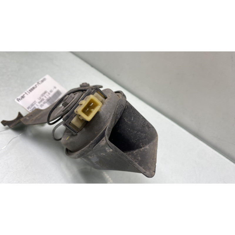 Avertisseur/Klaxon PEUGEOT 5008 1 Photo n°4