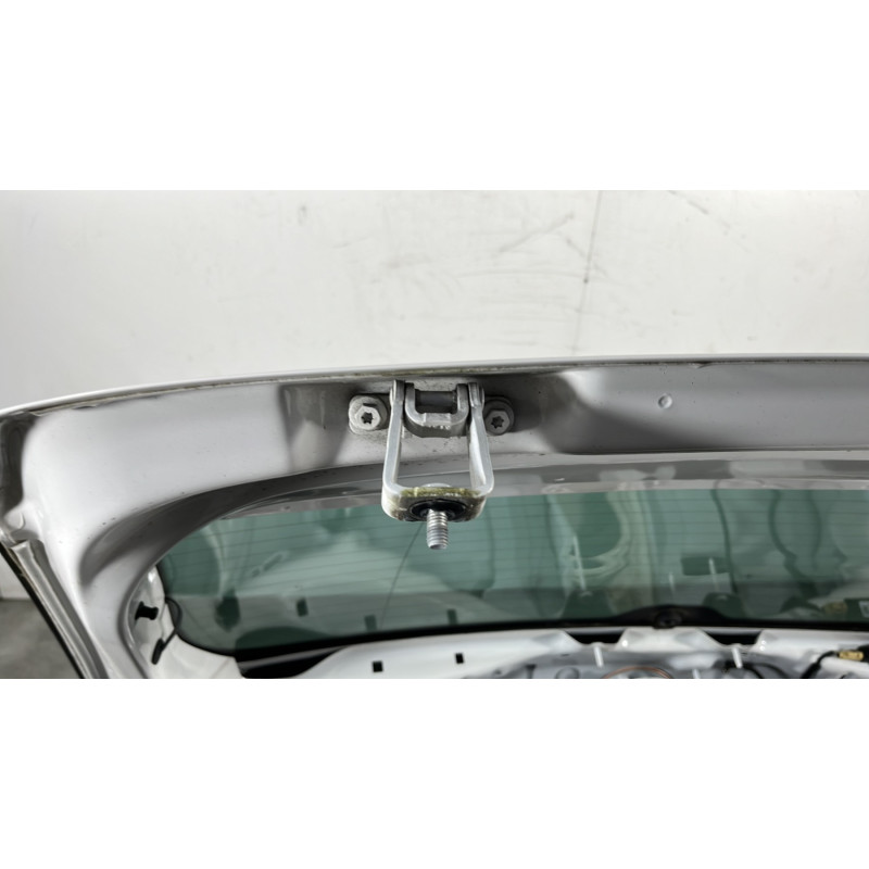 Malle/Hayon arriere VOLKSWAGEN POLO 5 Photo n°6