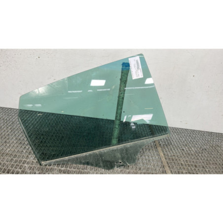 Vitre arriere droit VOLKSWAGEN POLO 5 Photo n°1