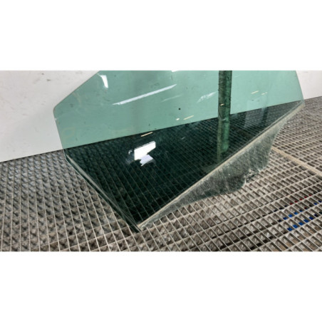 Vitre arriere droit VOLKSWAGEN POLO 5