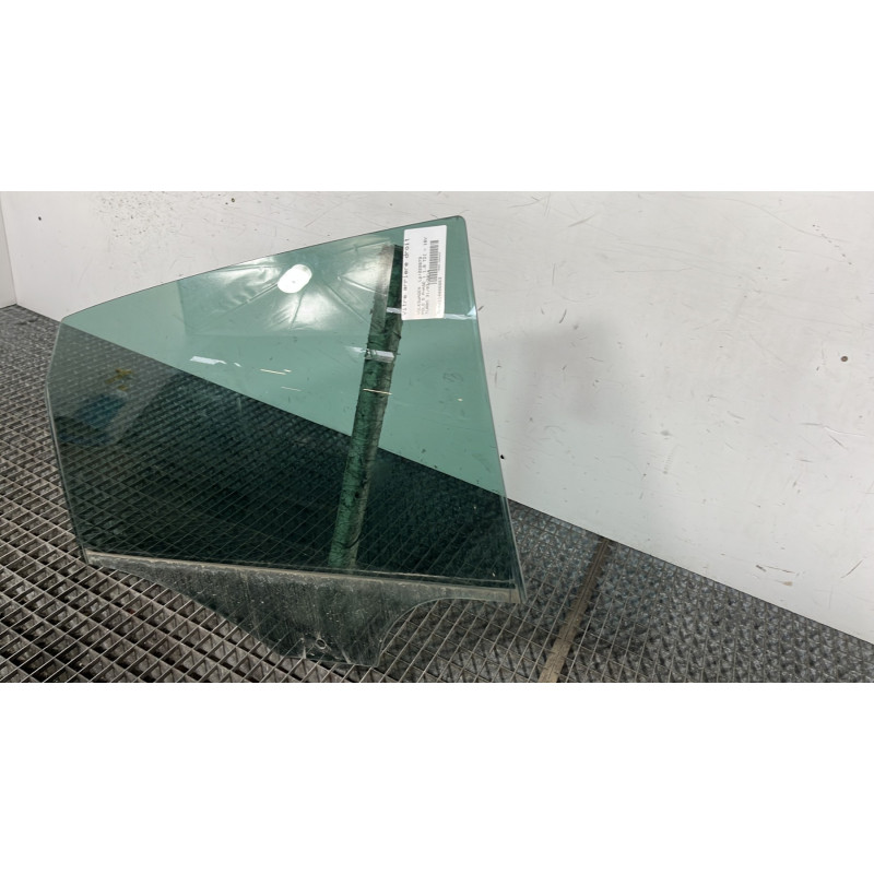 Vitre arriere droit VOLKSWAGEN POLO 5 Photo n°3