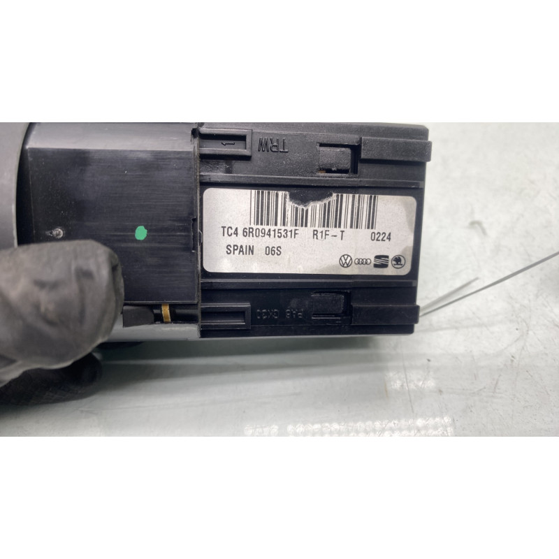 Commande de phare VOLKSWAGEN POLO 5 Photo n°3
