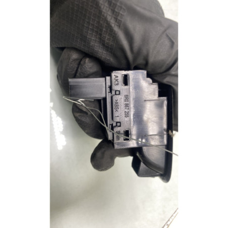 Interrupteur de leve vitre arriere droit VOLKSWAGEN POLO 5