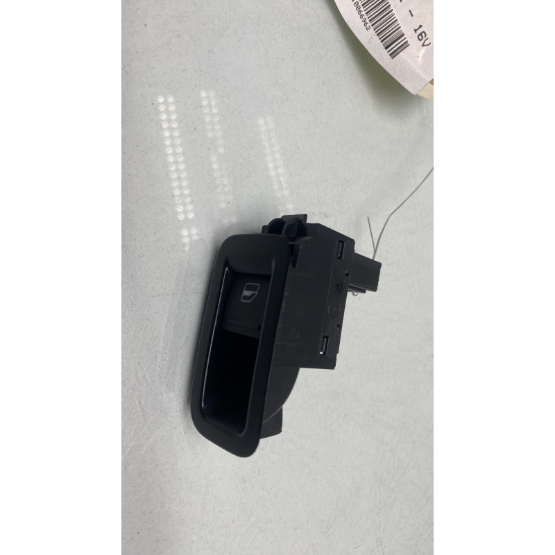 Interrupteur de leve vitre arriere droit VOLKSWAGEN POLO 5 Photo n°4