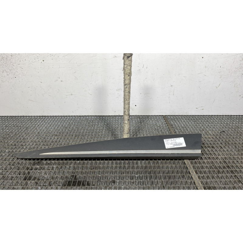 Baguette de porte avant gauche RENAULT CLIO 4 Photo n°1