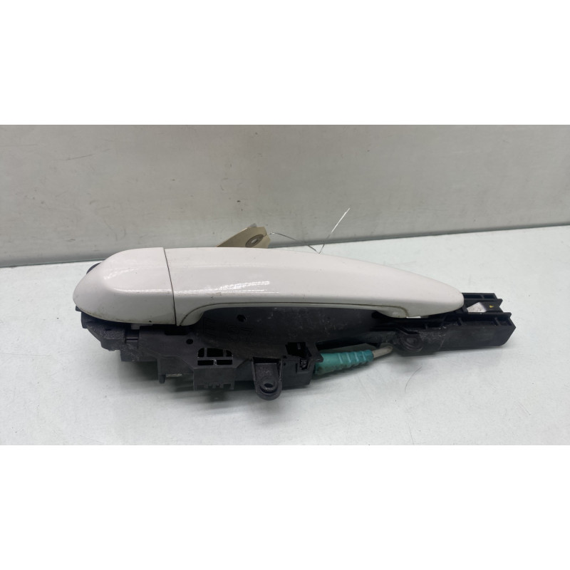 Poignee porte arriere droit BMW SERIE 1 E87 Photo n°1