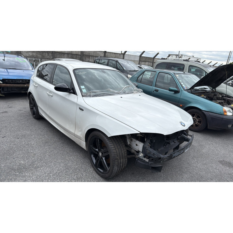 Vitre arriere droit BMW SERIE 1 E87 Photo n°8