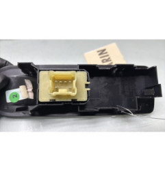Interrupteur de leve vitre avant droit RENAULT CLIO 4