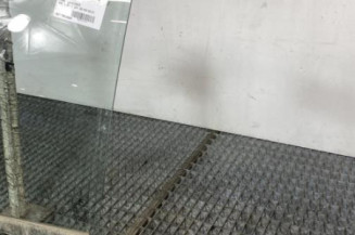 Vitre avant gauche FORD KA+