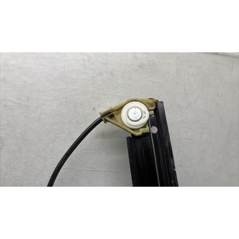 Leve vitre electrique avant gauche AUDI A4 4 Photo n°4