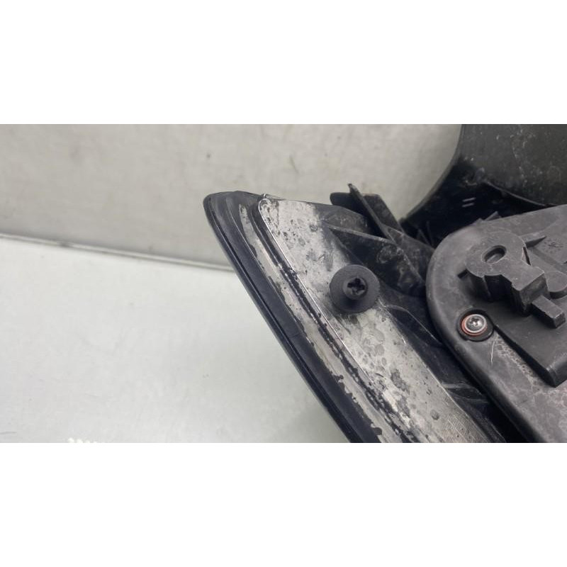 Feu arriere principal droit (feux) OPEL ASTRA H Photo n°4