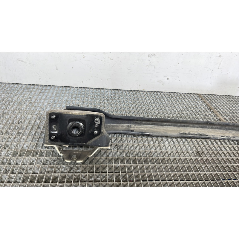 Renfort pare choc arriere (traverse) MERCEDES CLASSE C 205 Photo n°5