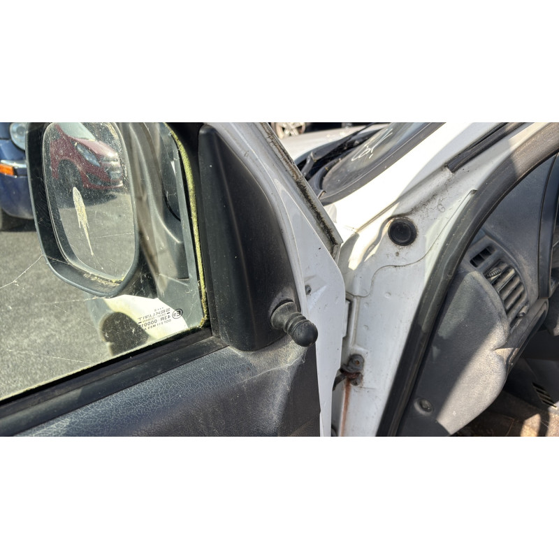 Bouton de warning PEUGEOT PARTNER 1 Photo n°13