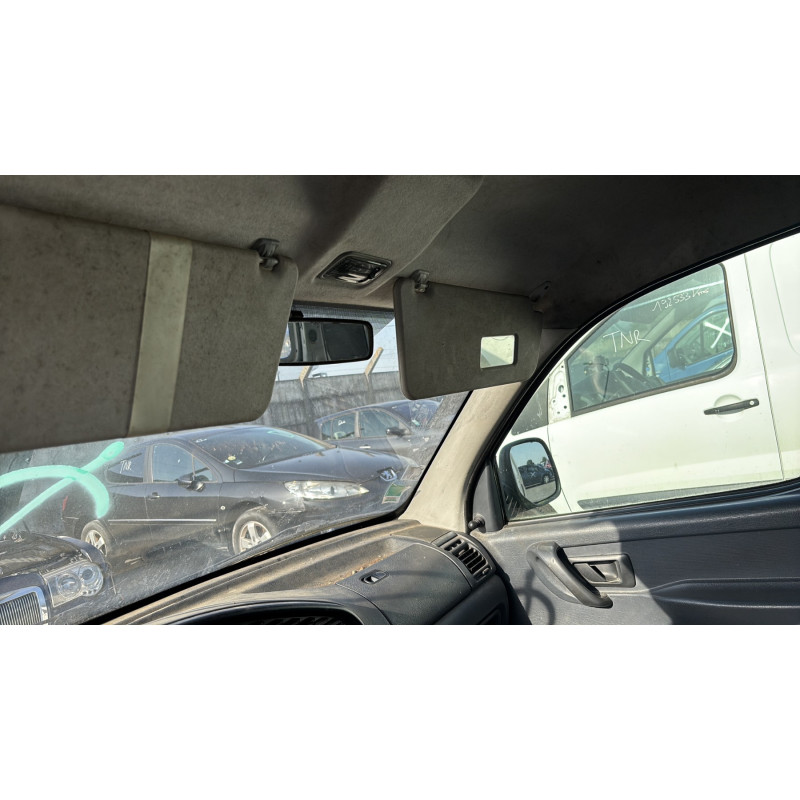 Bouton de warning PEUGEOT PARTNER 1 Photo n°18