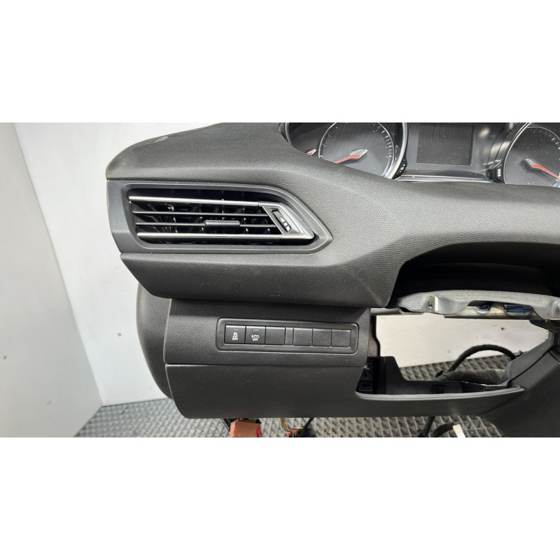 Planche de bord complete PEUGEOT 308 2 Photo n°4