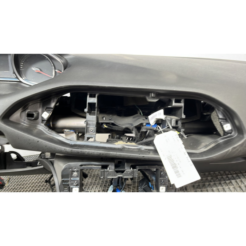 Planche de bord complete PEUGEOT 308 2 Photo n°6
