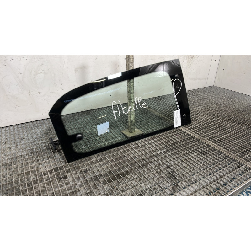 Vitre arriere droit RENAULT TWINGO 3 Photo n°2